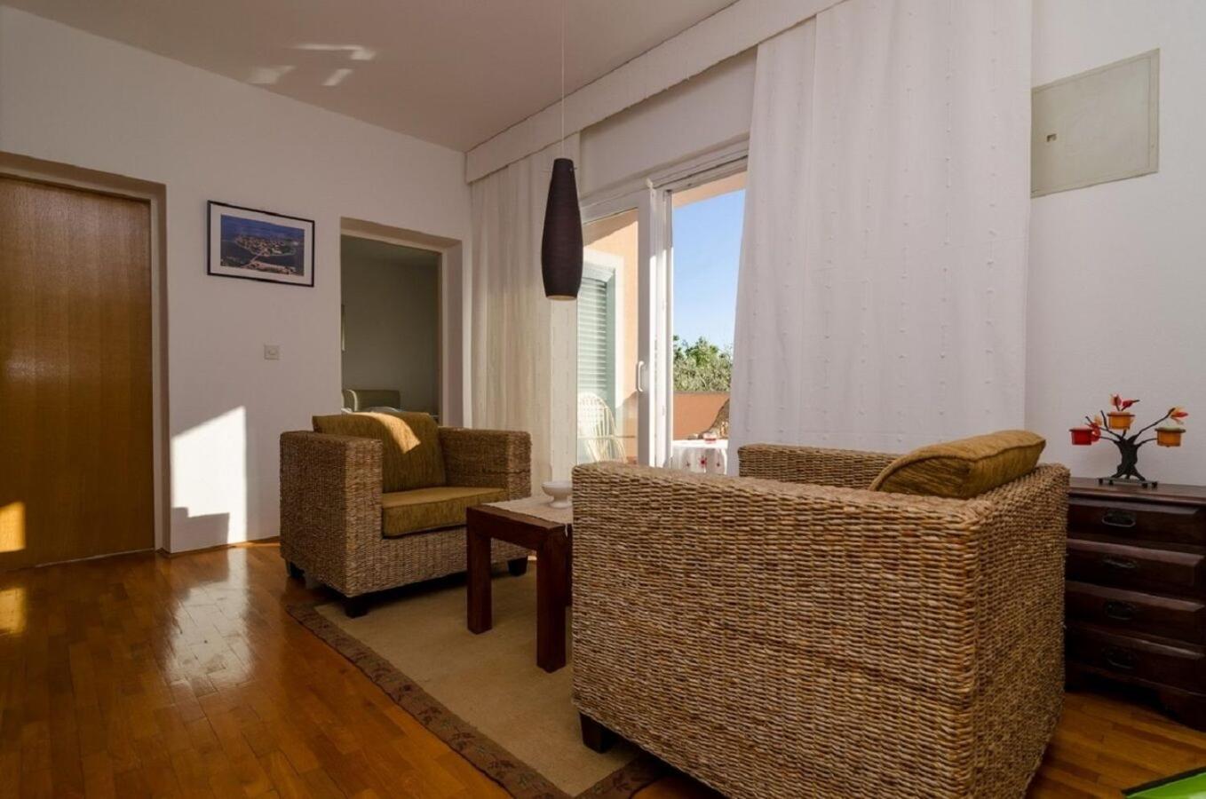 Holiday Home Old Town - Great Location Nin Dış mekan fotoğraf